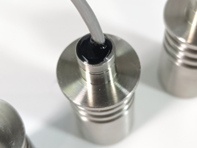 聚力環氧膠粘劑，用于儀器儀表灌封，有效延長產品使用壽命